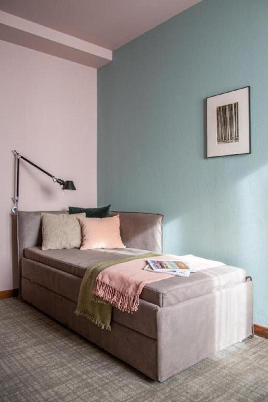 جناح جونيور بإطلالة على الجبل