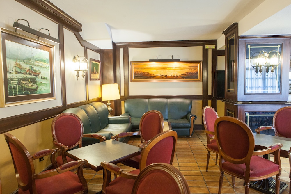 Hotel Las Anclas 32/48