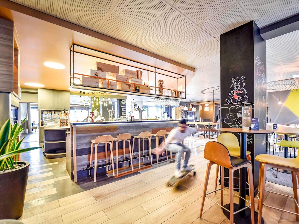 Novotel Bordeaux Lac 30/48