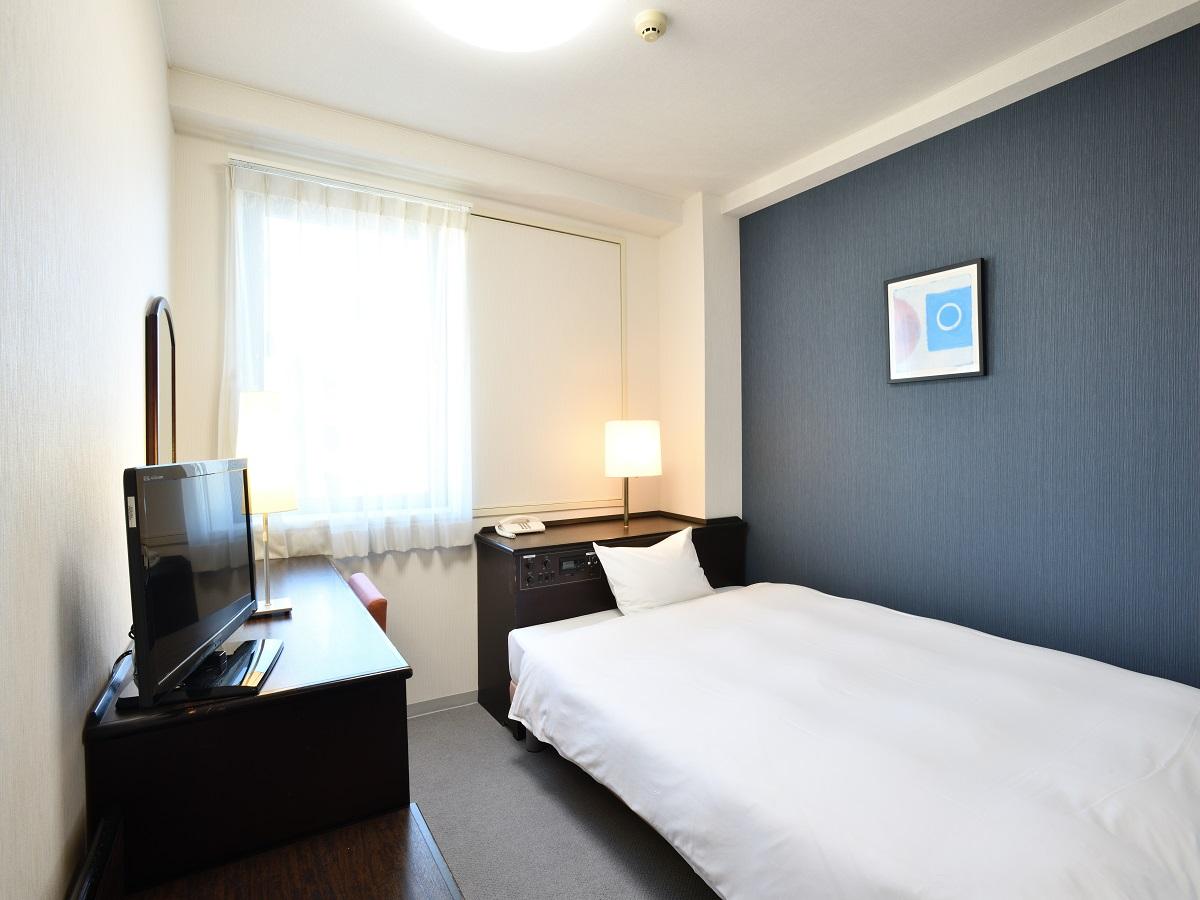 Semi Room, Semi Double Bed