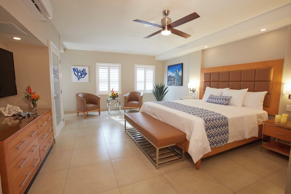 1 BEDROOM, SUITE