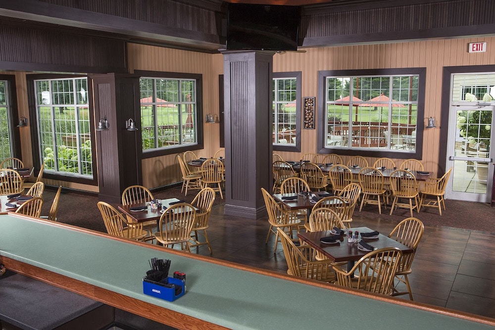 Swan Lake Resort 25/26