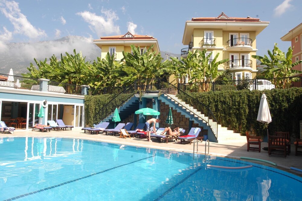 Antas Deluxe Apartments 15/69