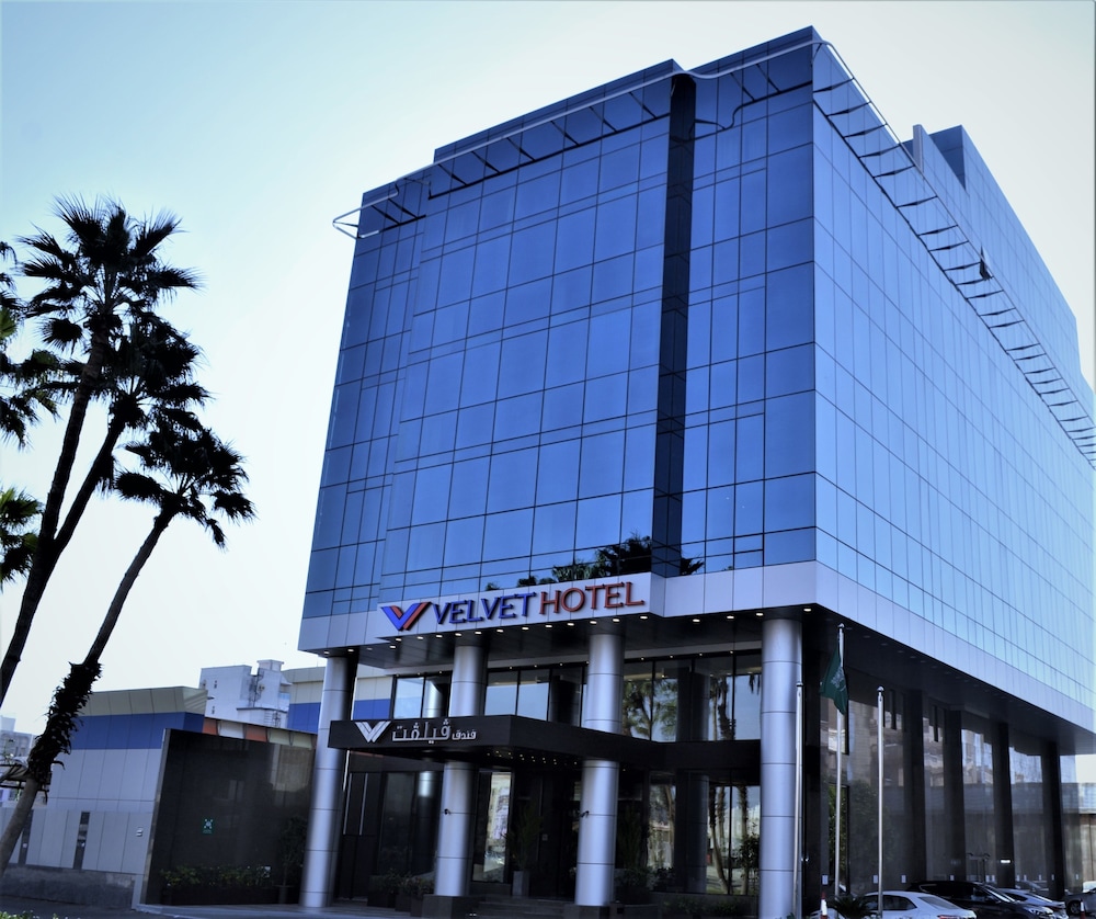Velvet Hotel 4/54