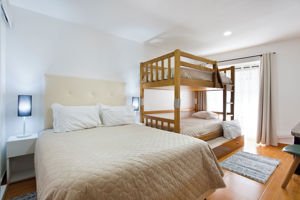 FAMILY, 5 BEDS, PRIVATE BATHROOM