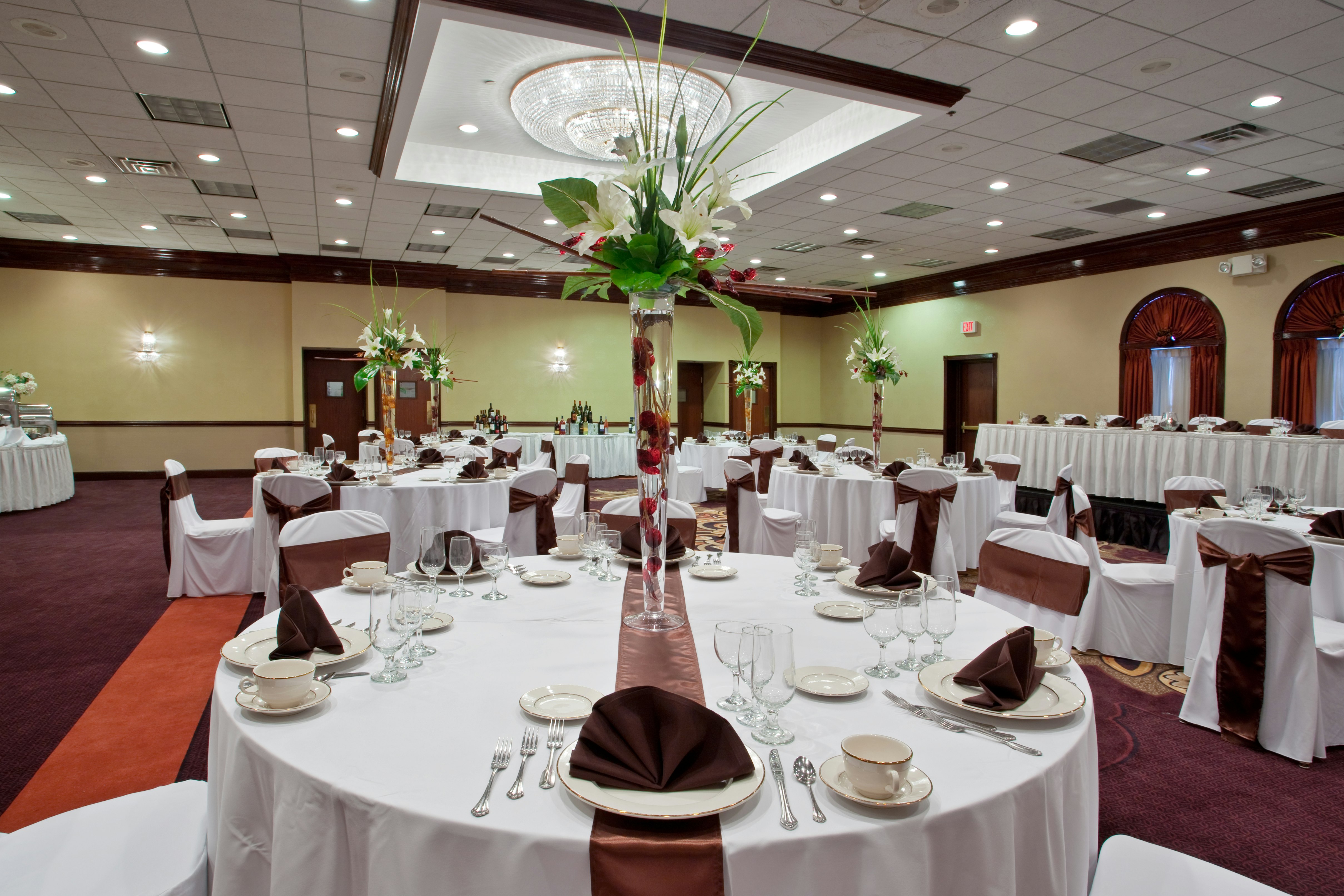 Holiday Inn Youngstown-South Boardman 13/25