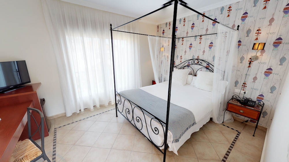 HOTEL CON ENCANTO PALAU VERD 3***SUP 15/39