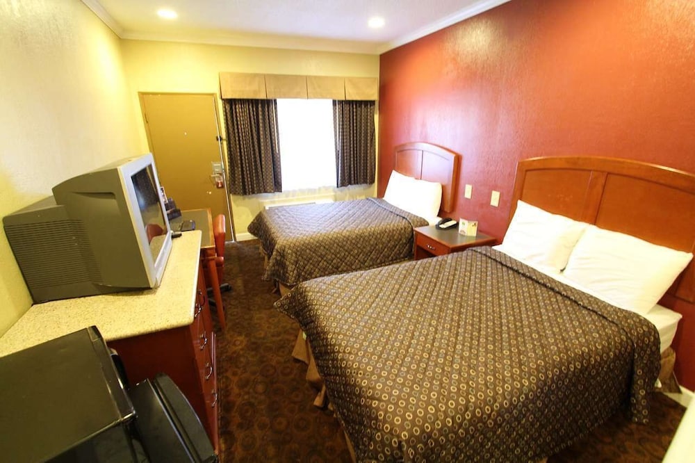 Budget Inn of Hayward 13/68