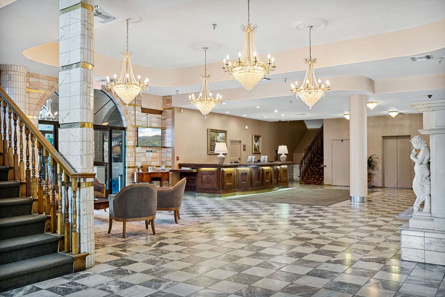 Chateau Big Bear Boutique Hotel, BW Signature Collection 8/55