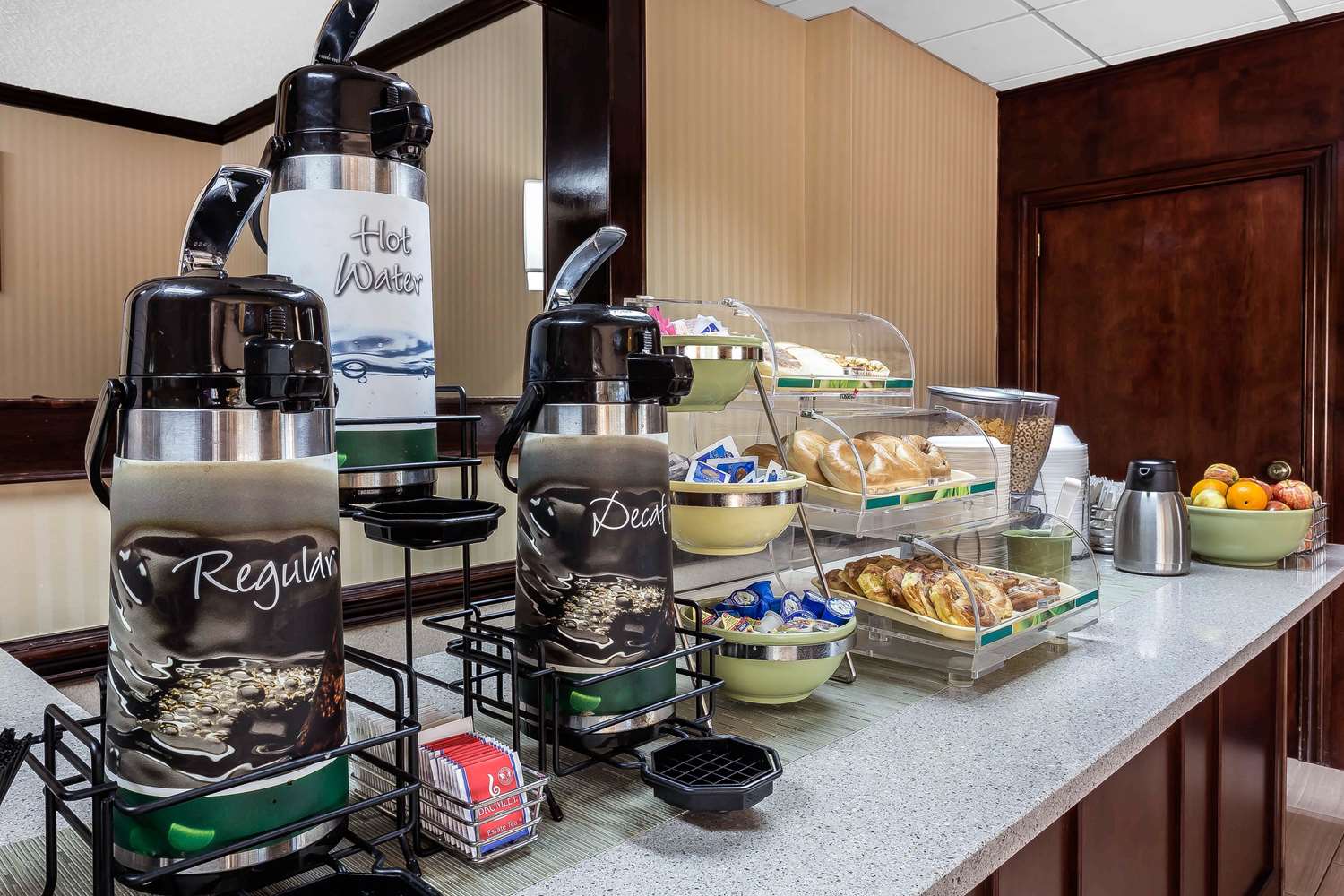 Quality Inn & Suites Mooresville-Lake Norman 11/13