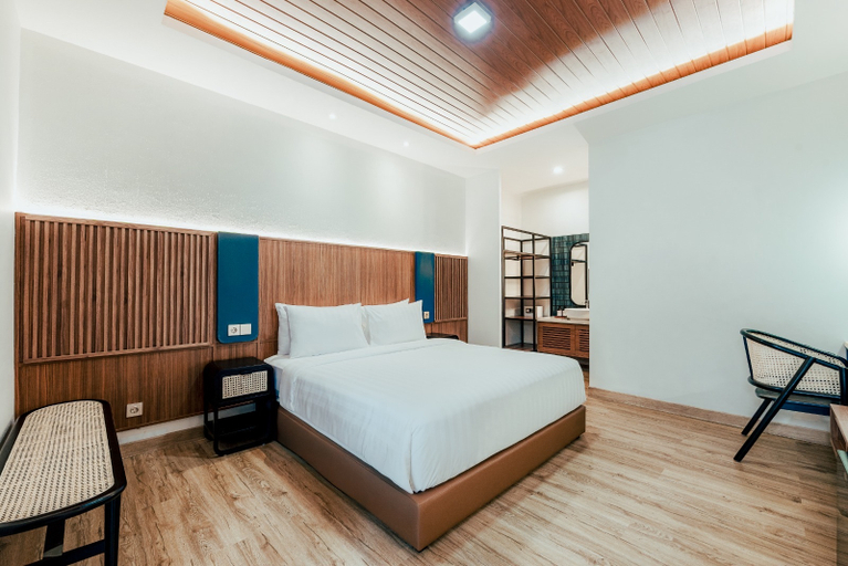 Alur Hotel 4/11
