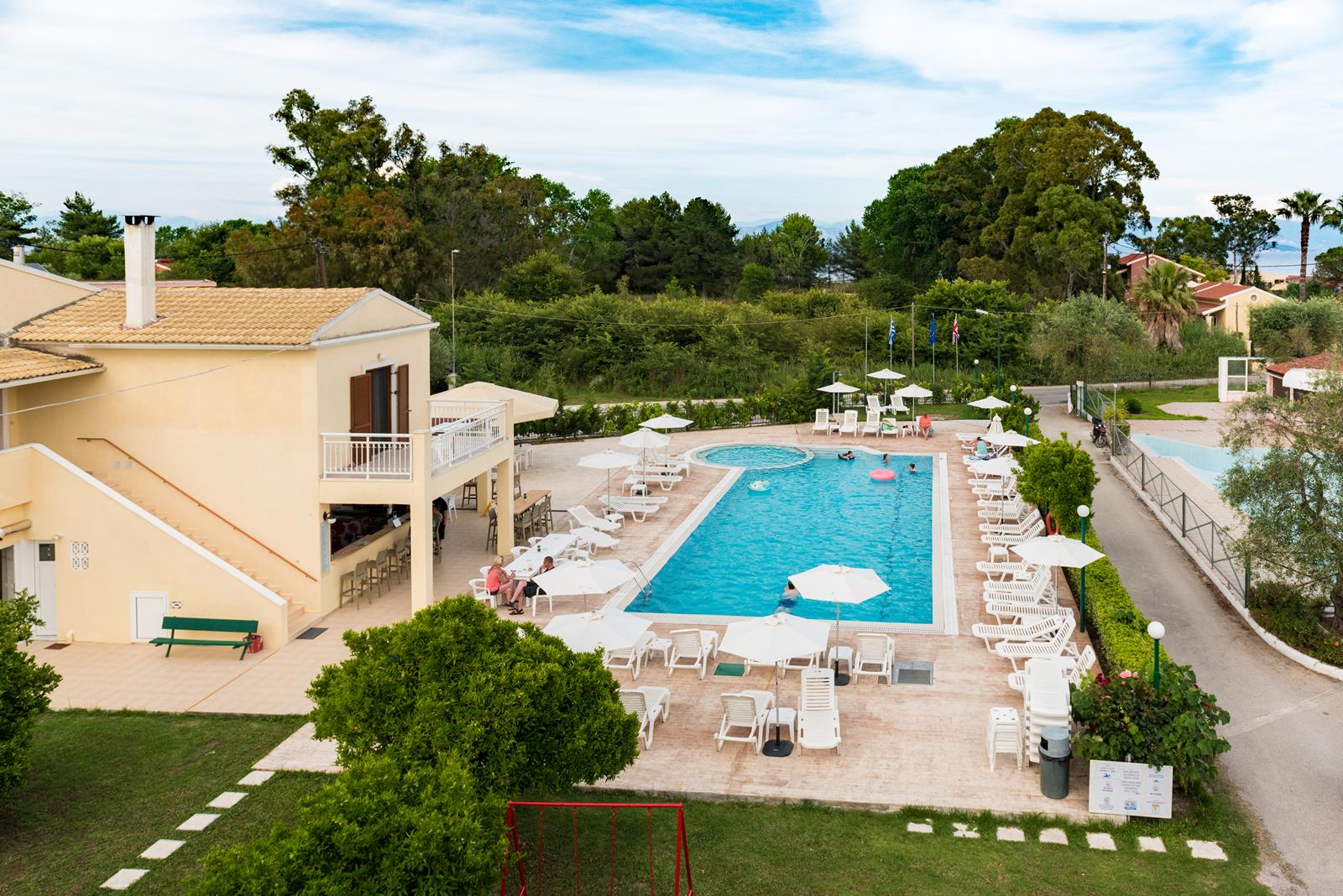 Yianetta Hotel 24/25
