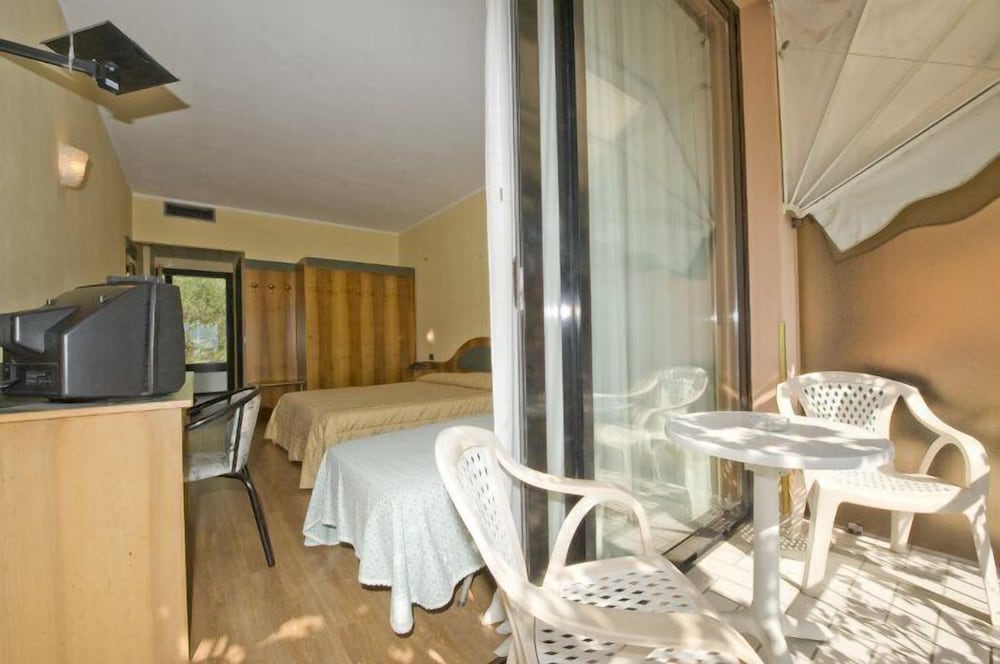 Hotel Lido 30/50