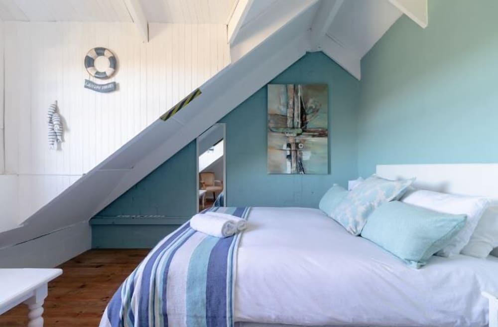 West Coast GuestHouse 7/50