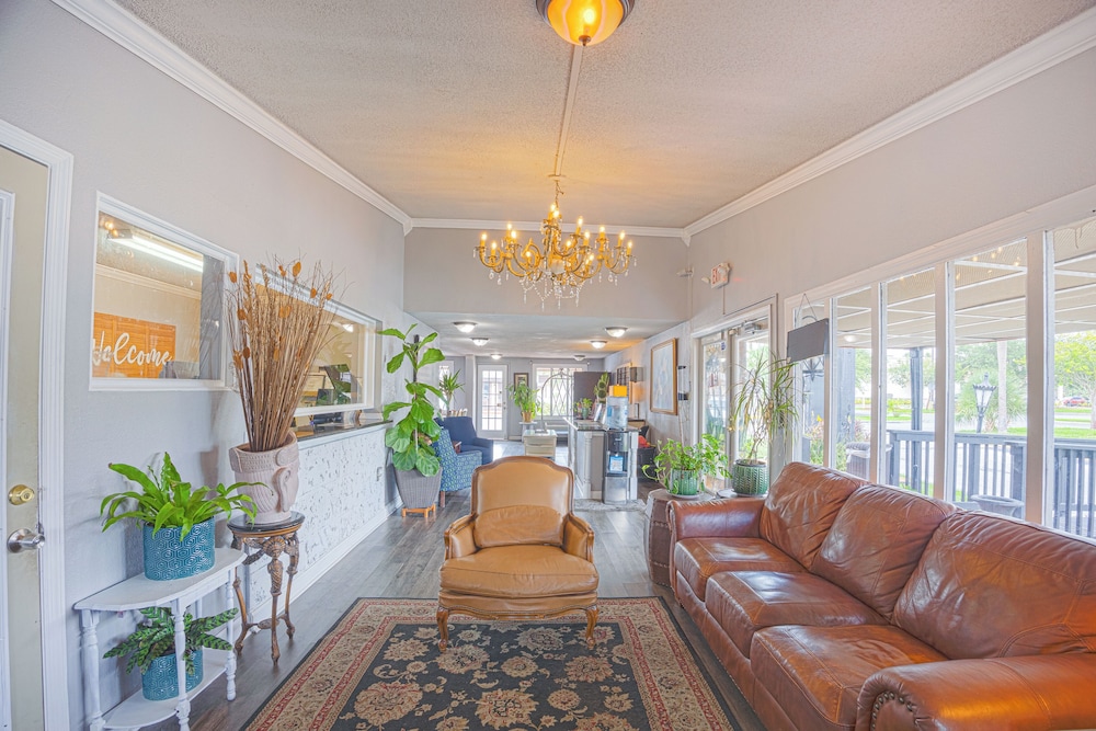 Liberty Garden Inn By Oyo Kissimmee Near Disney World 27/49