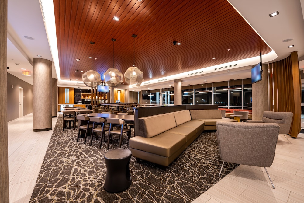 SpringHill Suites by Marriott Kenosha 36/49