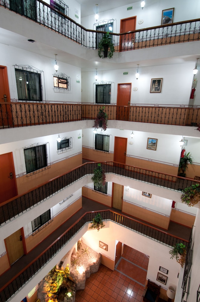 Vista Express Morelia Hotel 10/43
