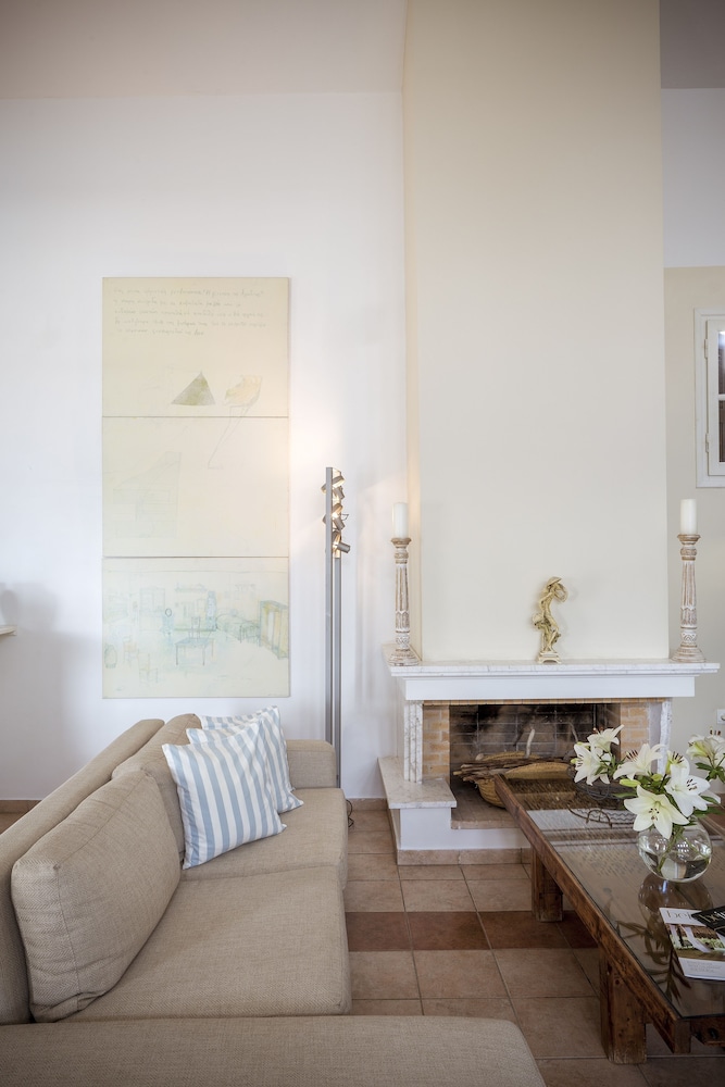Aegean Suites - Adults Only 31/57