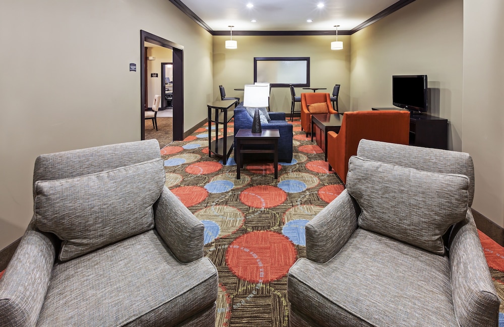Staybridge Suites Amarillo-Western Crossing 33/49