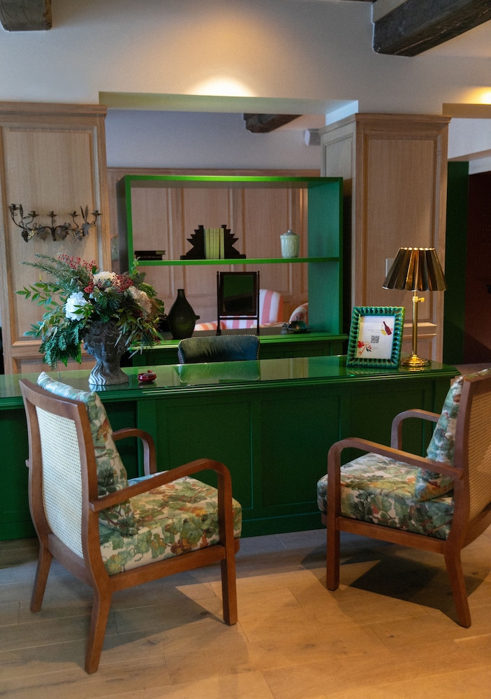 Chateau Hotel Andre Ziltener 36/55