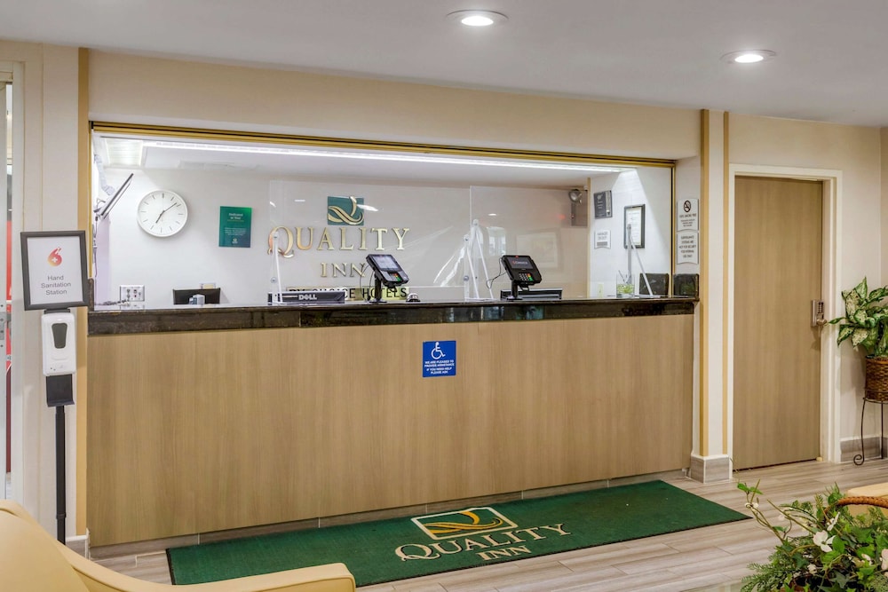 Quality Inn Northlake 9/34