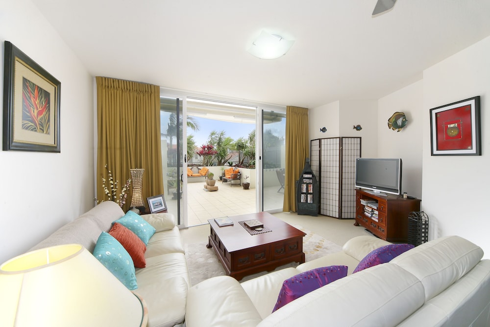 Aspect Caloundra 49/76