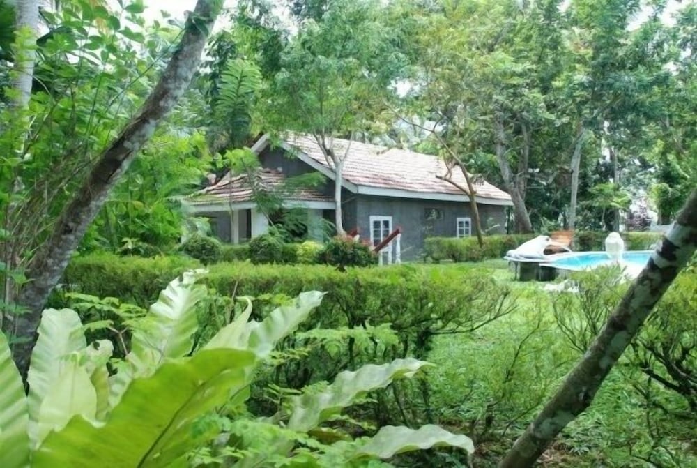 The Bungalow At Pantiya Estate 13/19