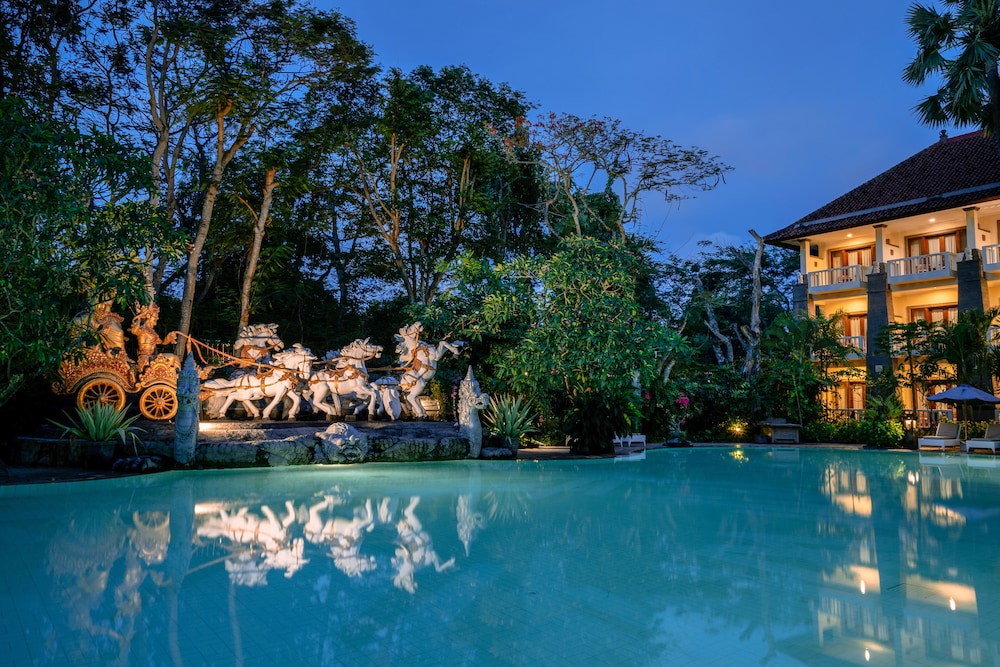 Hotel Kumala Pantai in Legian