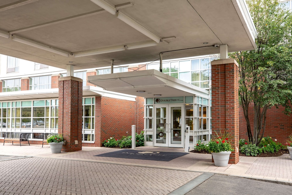 DoubleTree by Hilton Boston Bayside 9/44