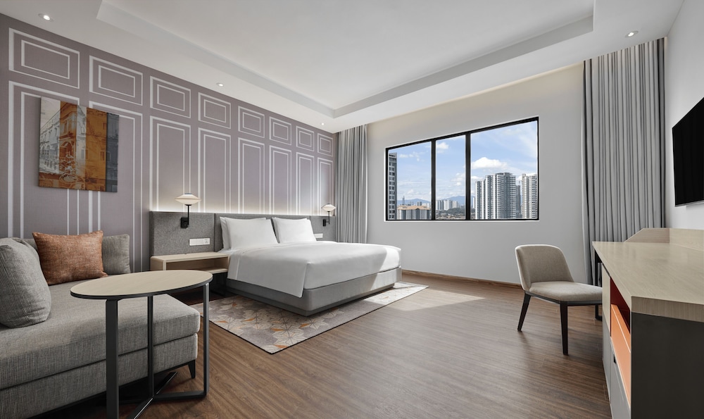 ROOM, KING BED, SOFA
