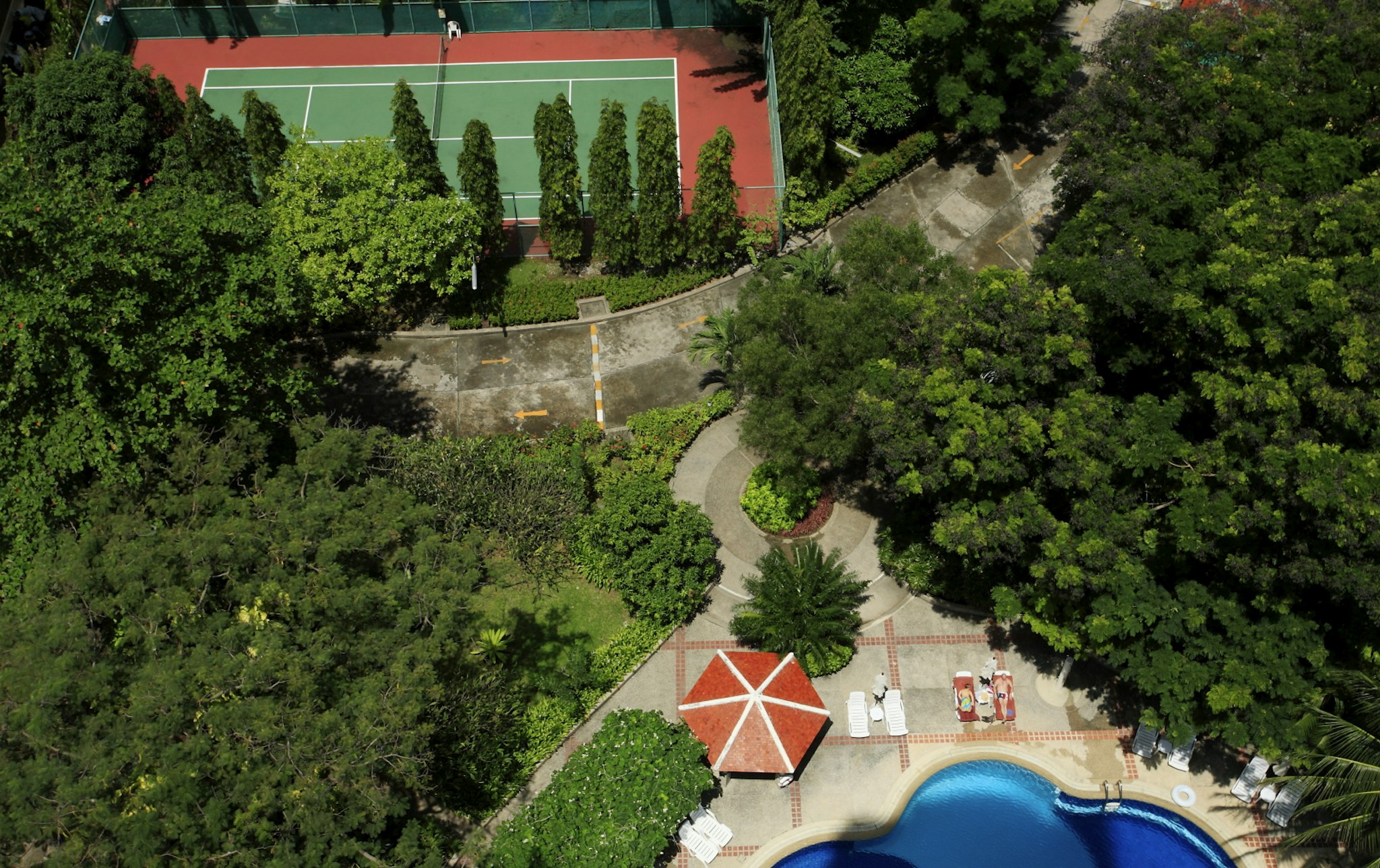 Waterfront Suites Phuket by Centara 72/76