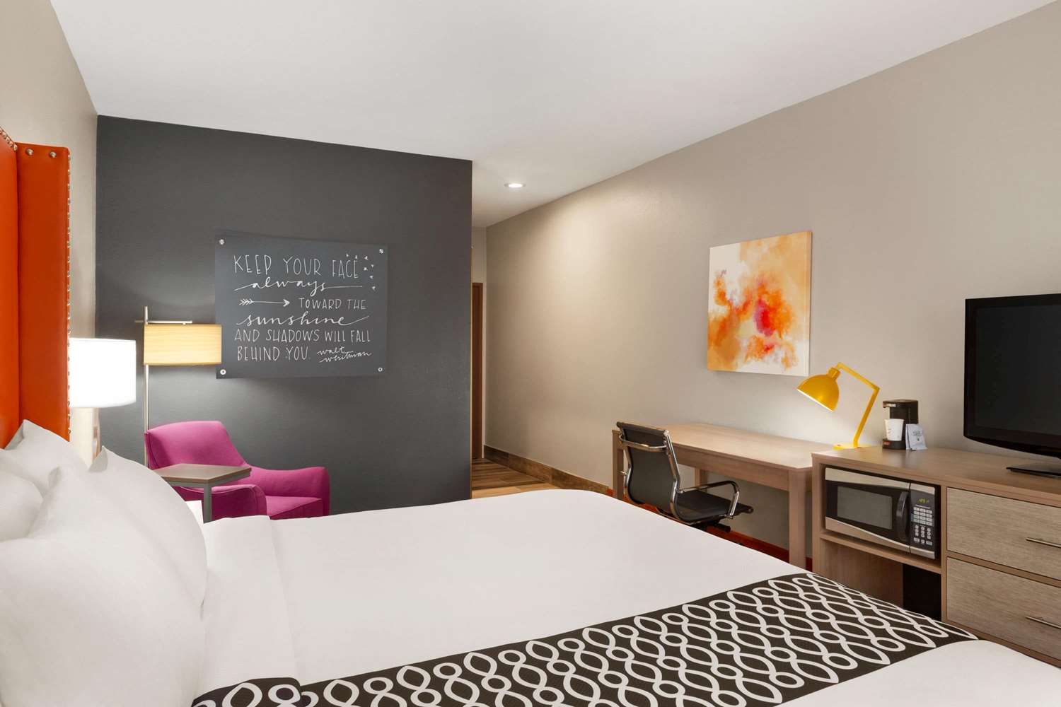 La Quinta Inn And Suites by Wyndham Lackawanna 5/39