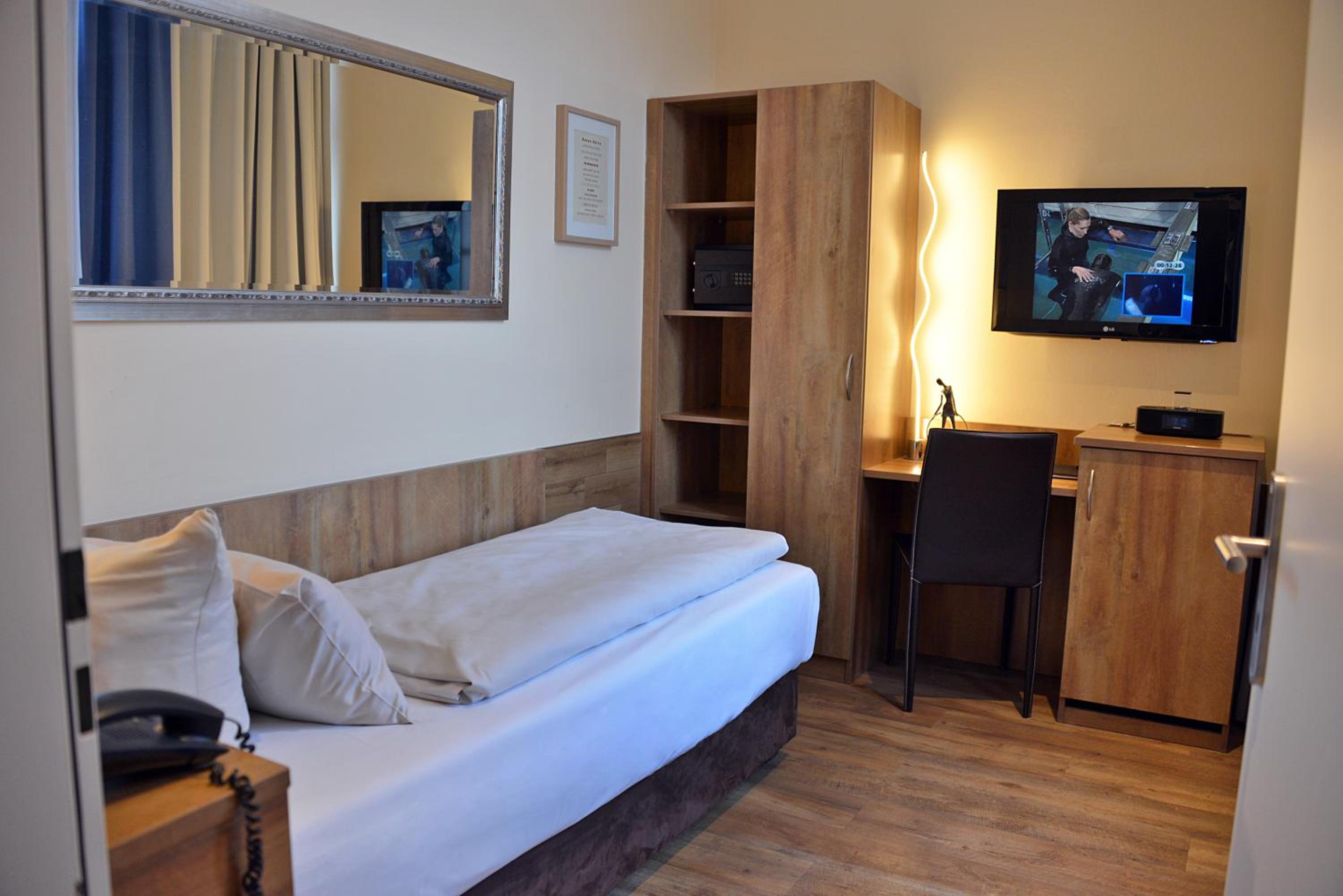 غرفة مفردة، Arthotel Munich 5/13