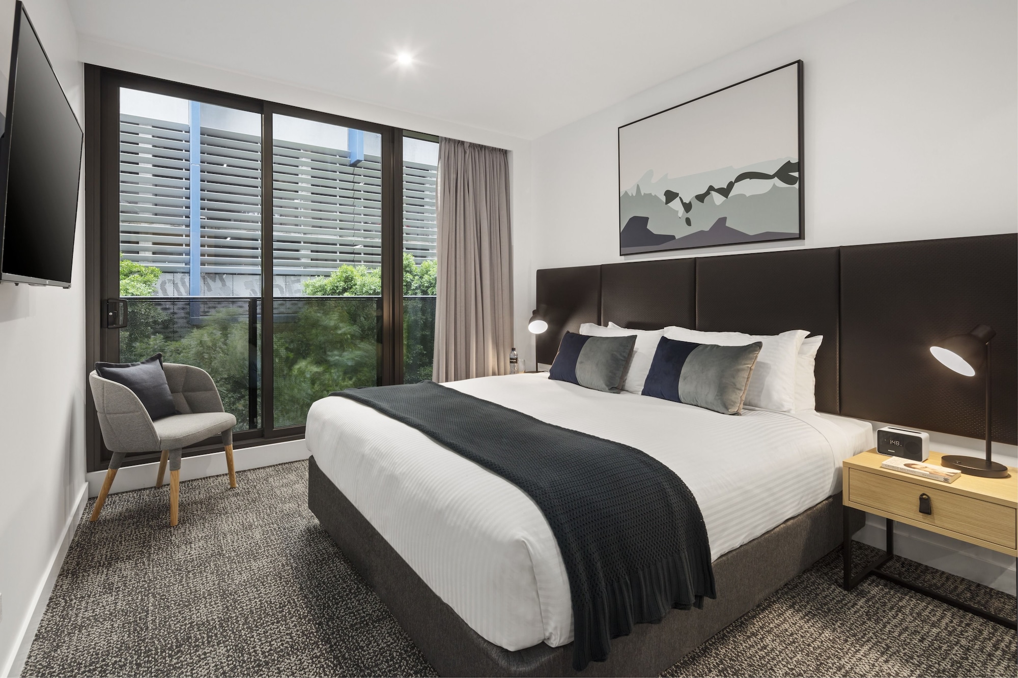 1 BEDROOM, APARTMENT