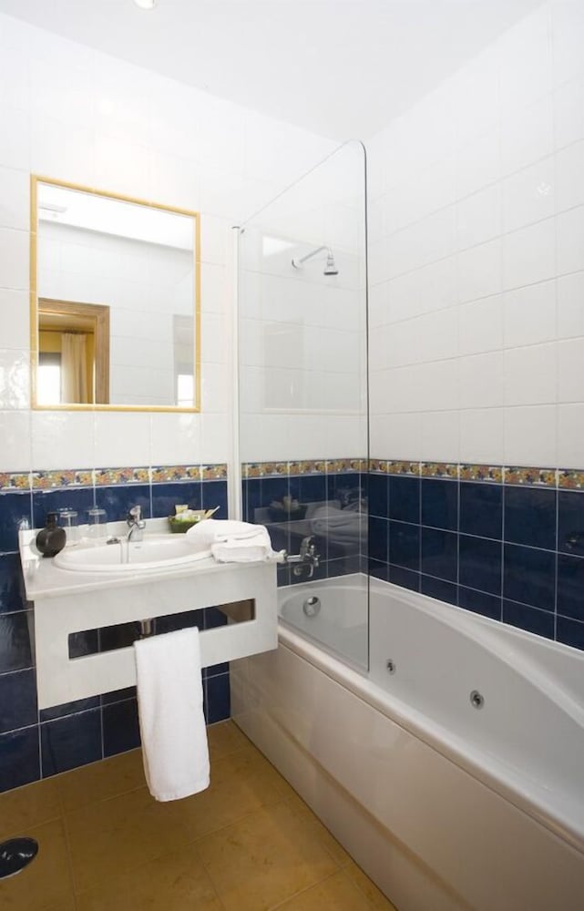 HOTEL RURAL SUQUIN 45/46