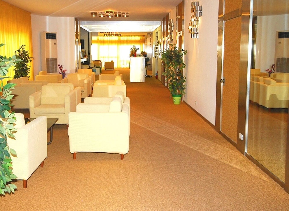 HOTEL PRESIDENT 20/35