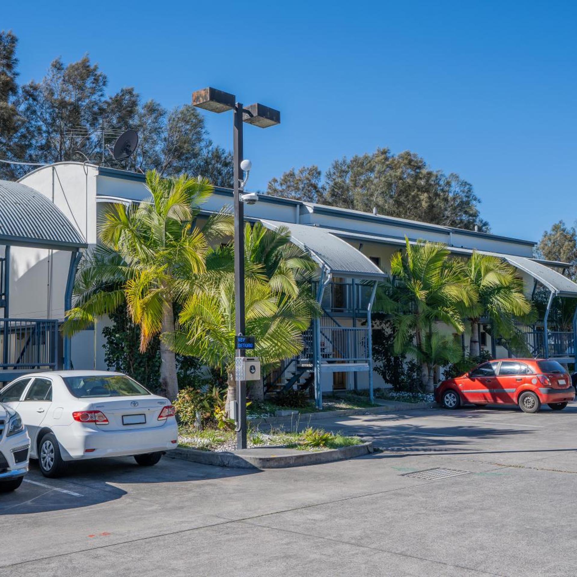 Novena Palms Motel 16/20