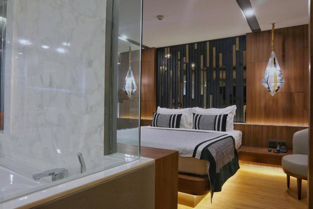 Stay with Nimman Chiangmai 24/50