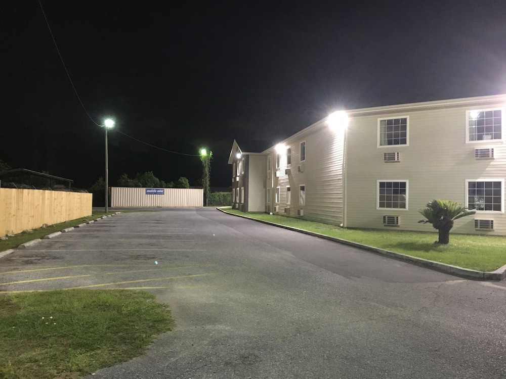 Extended Stay Pensacola 16/22