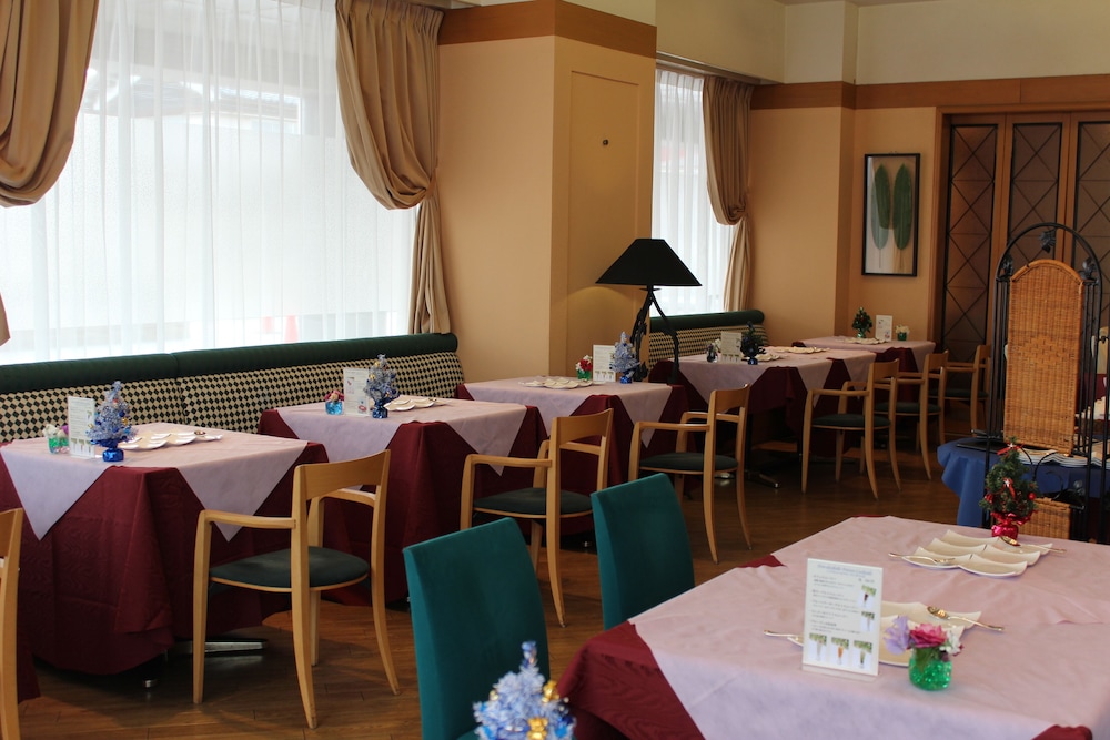 Grand Hotel Hakusan 1/57