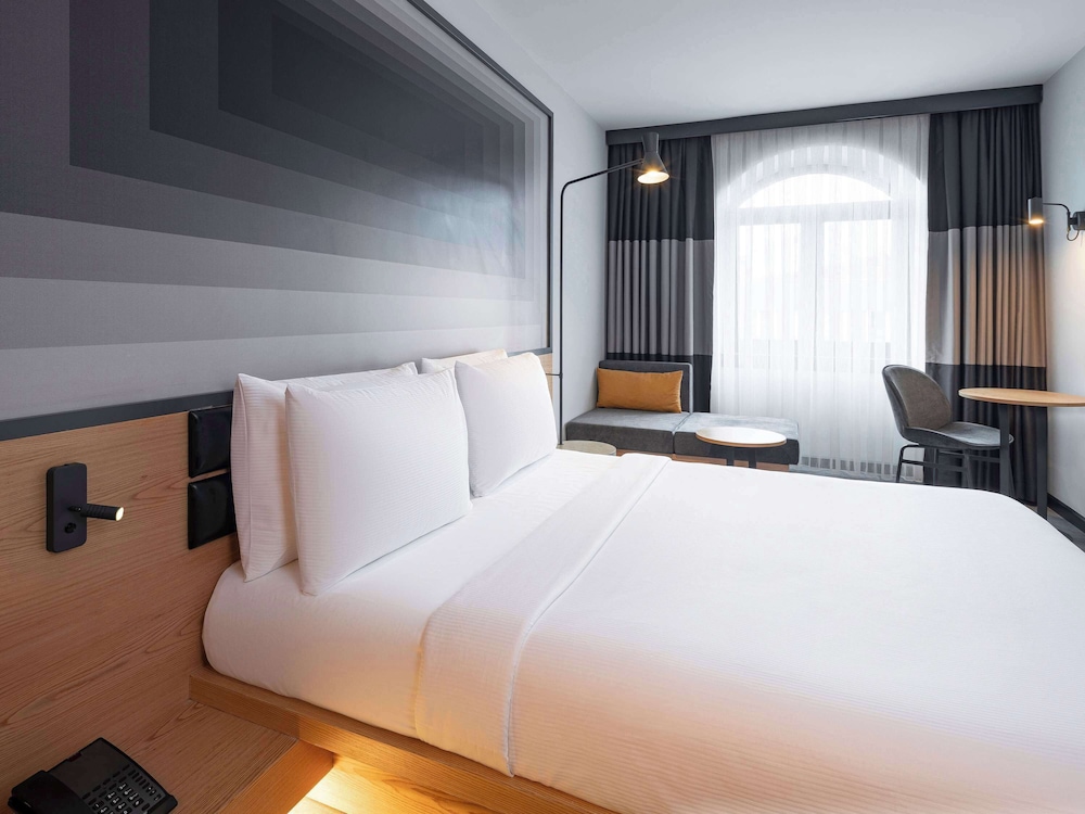 غرفة سوبيريور بسرير مزدوج بإطلالة على الفناء، Ibis Istanbul Sisli 4/10