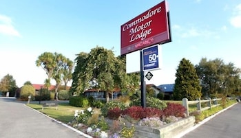 Commodore Motor Lodge 47/58