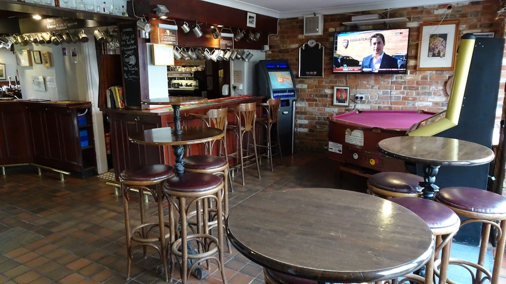 The Furze Bush Inn 17/33