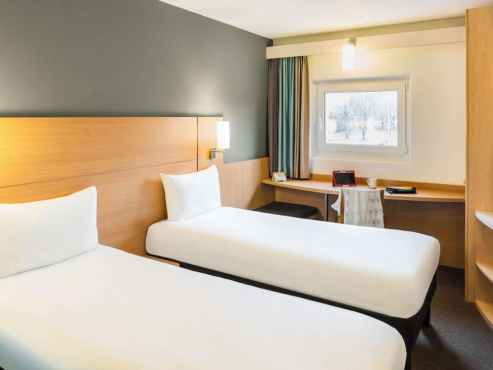 STANDARD, TWIN BEDS, ACCESSIBLE