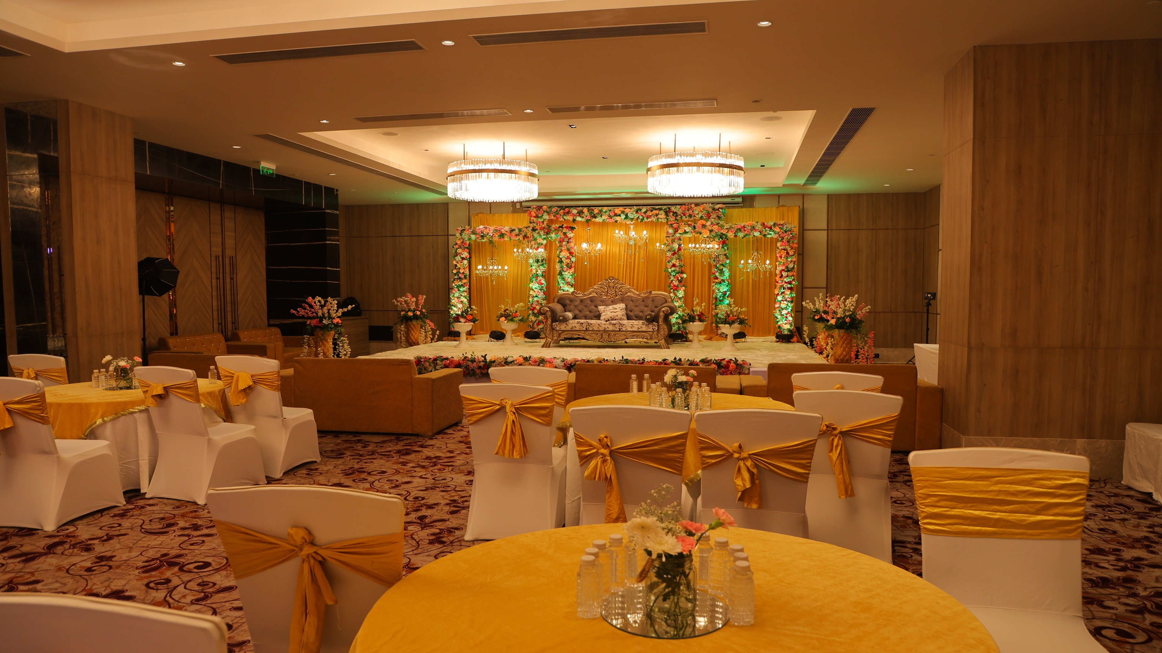 Holiday Inn Gurugram Sector 90 57/77