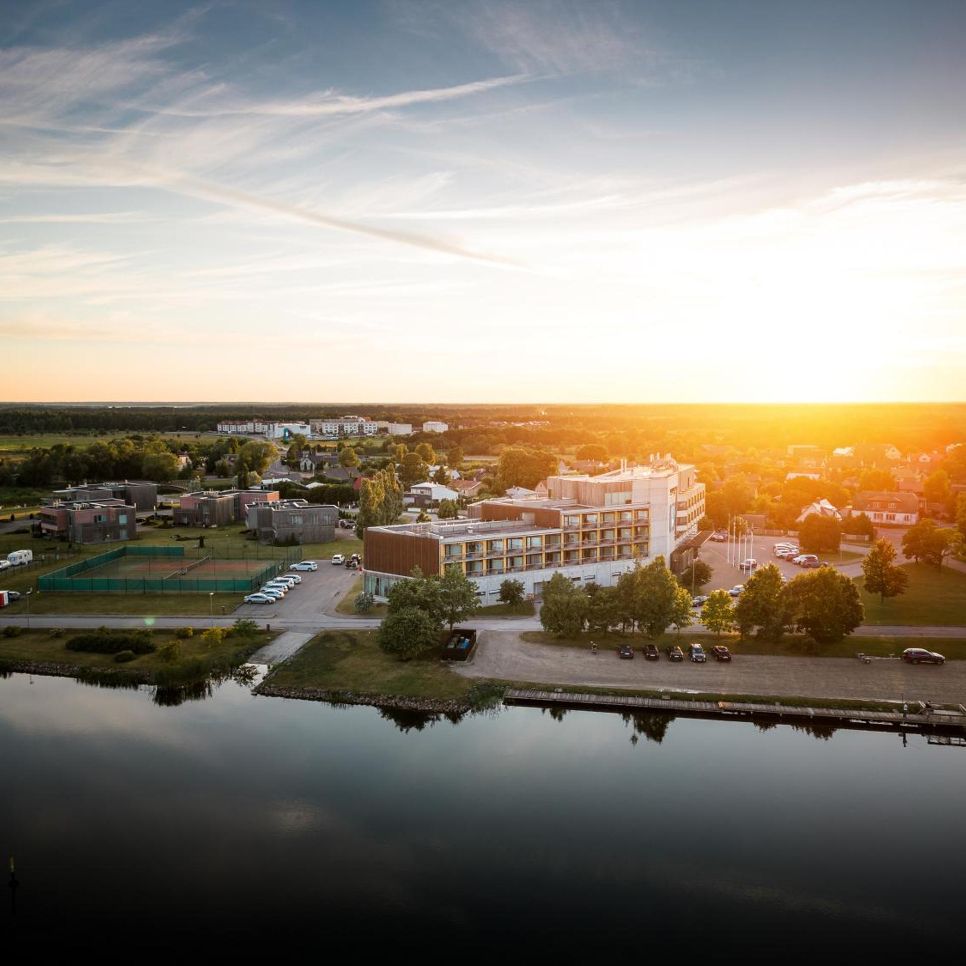 Georg Ots Spa Hotel 45/52