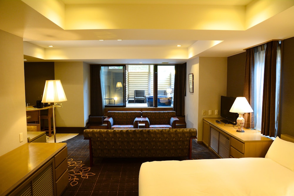 Karuizawa Club Hotel Karuizawa 1130 50/50