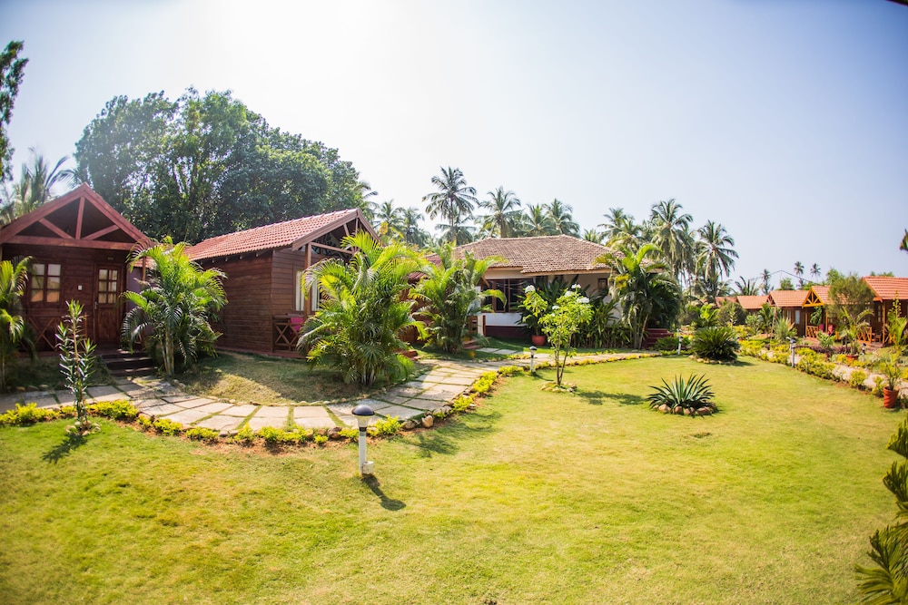 LA CABANA BEACH and SPA 13/65