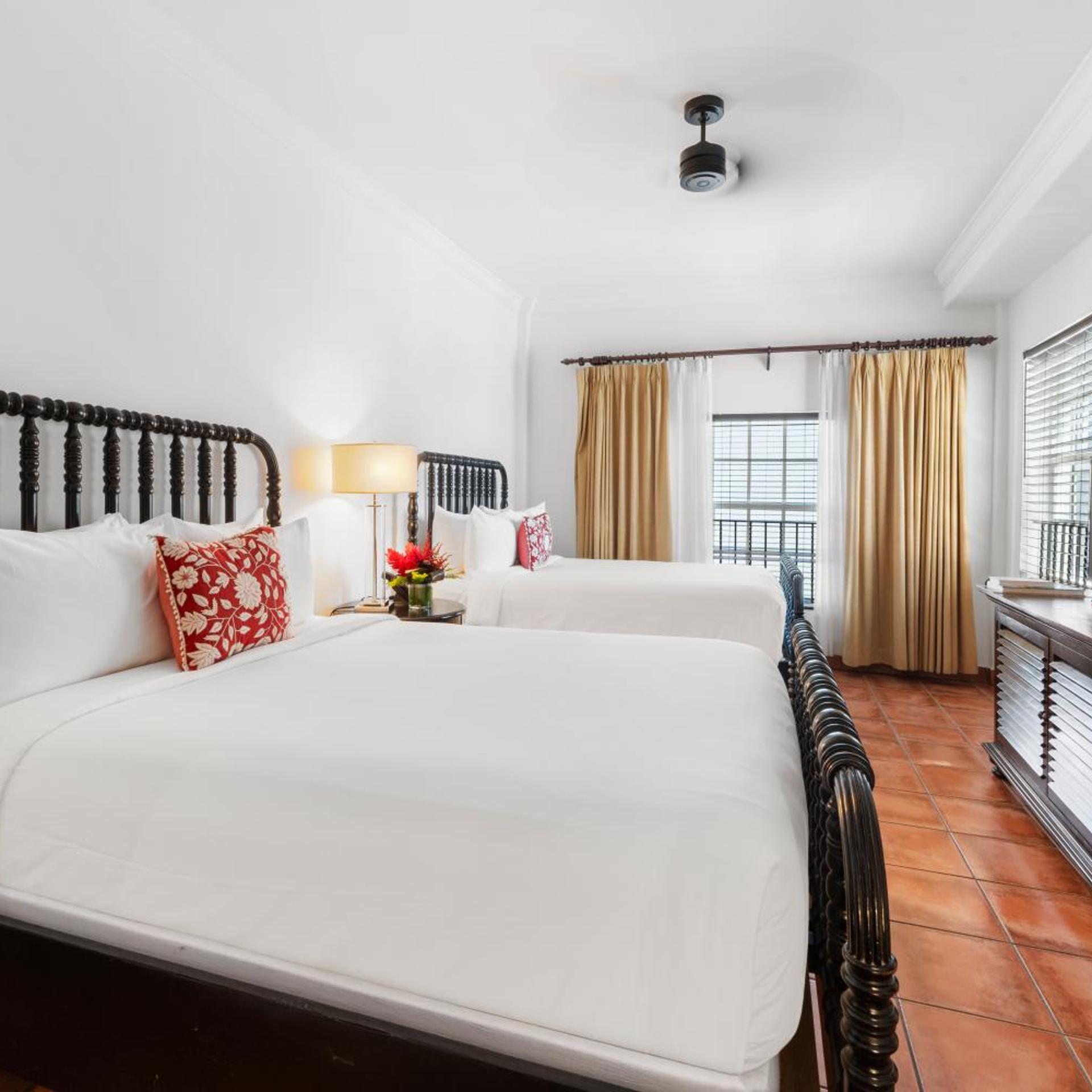 Room, 2 Double Beds, District View