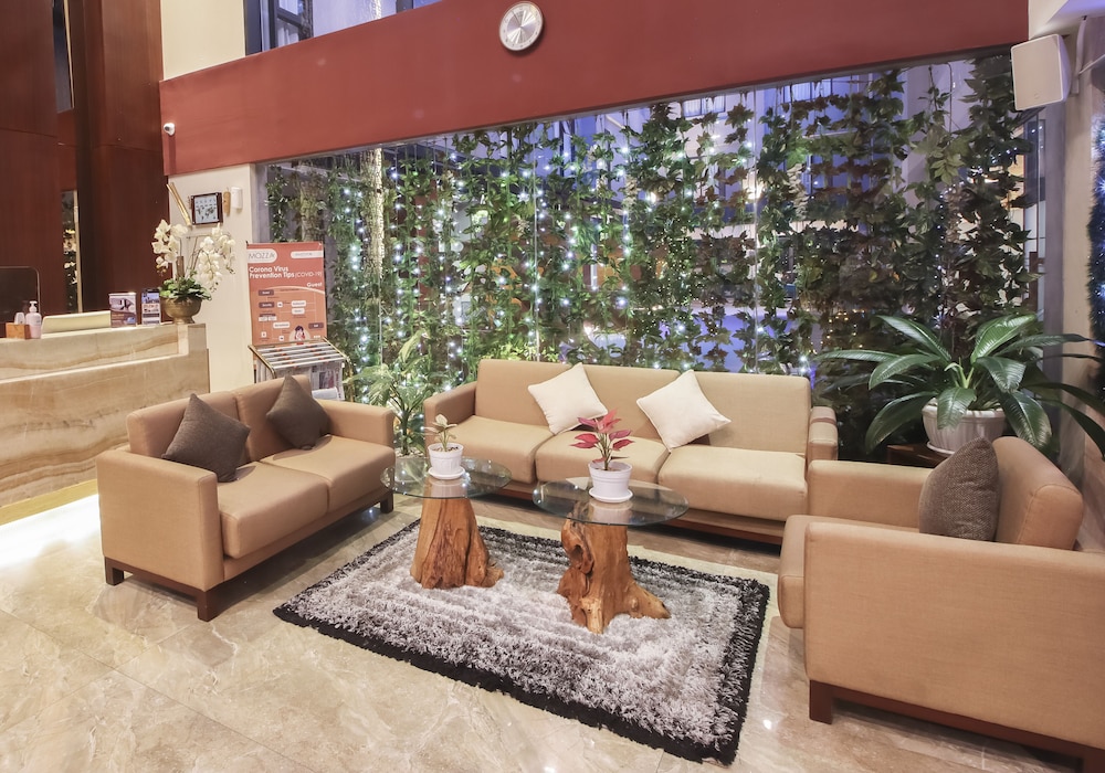 Swiss-Belinn Timika 23/41